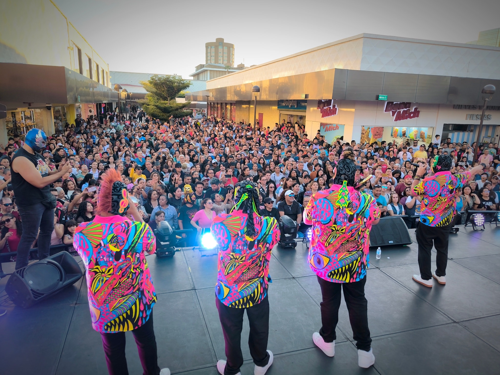 Galería Lucha Kumbia