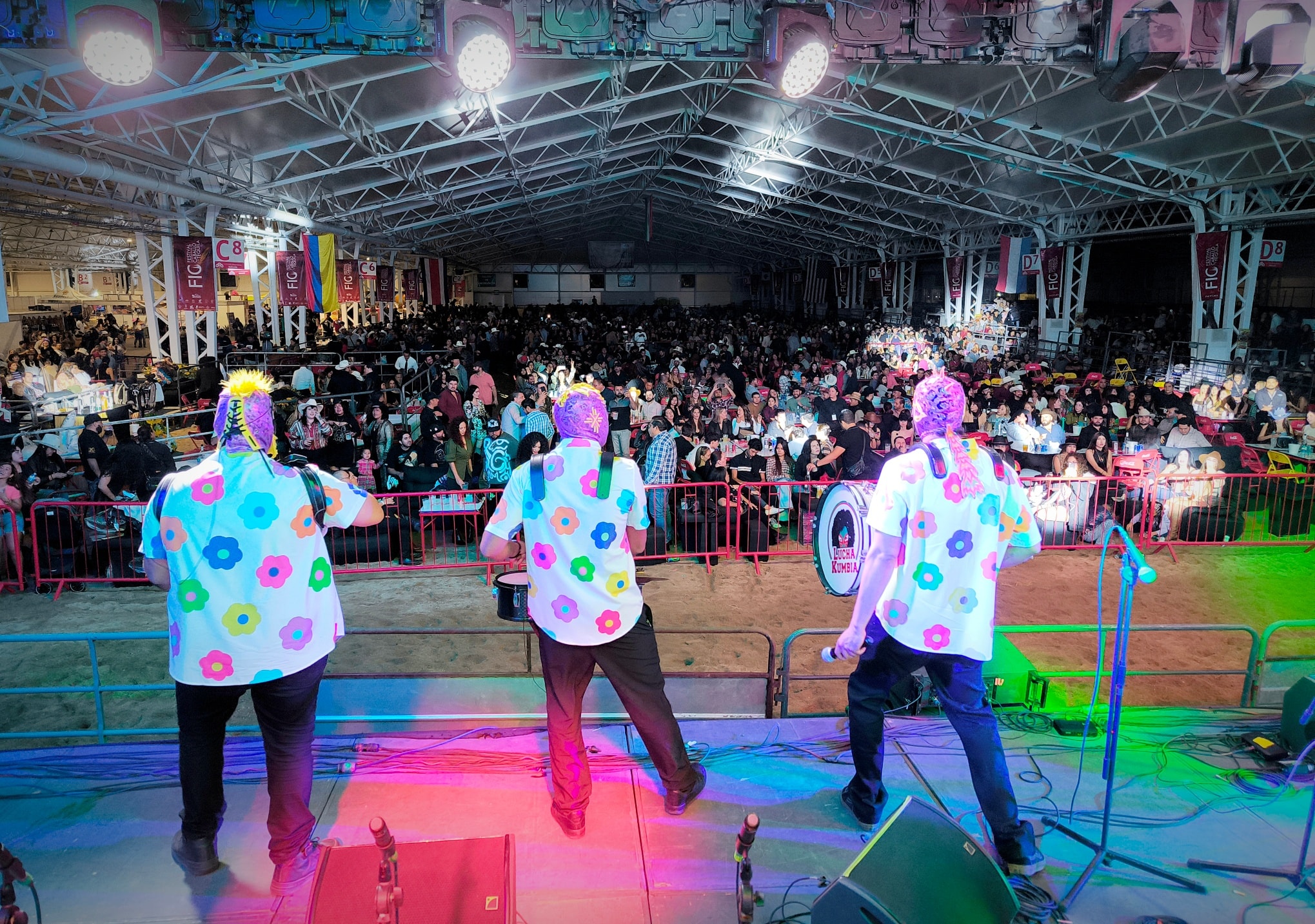 Galería Lucha Kumbia