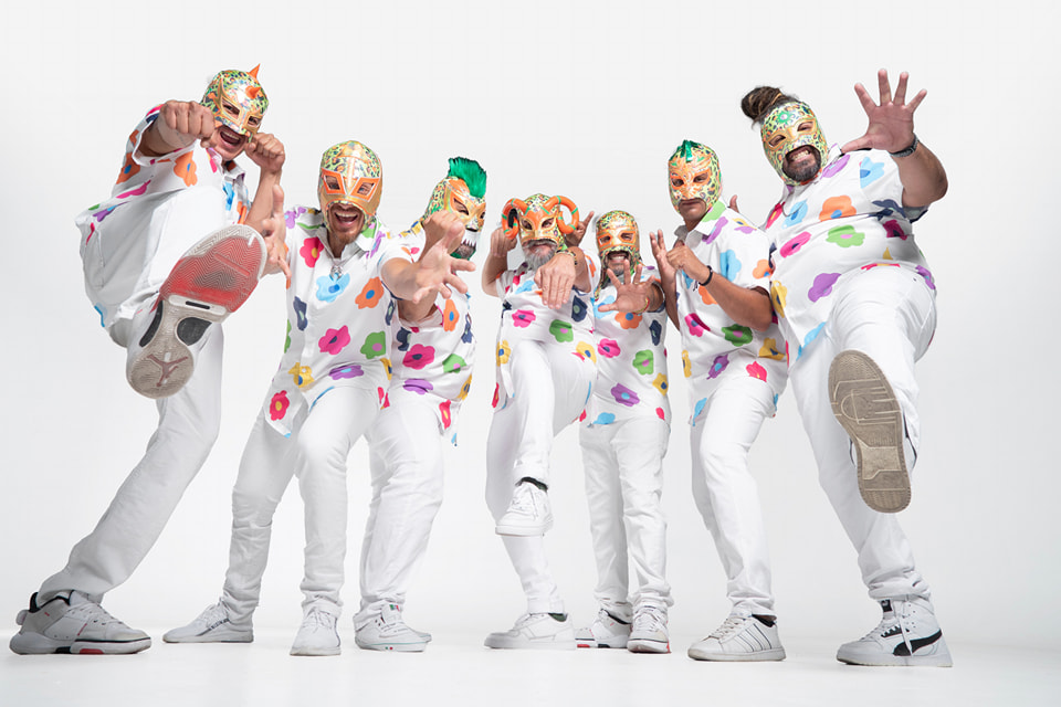 Lucha Kumbia en vivo